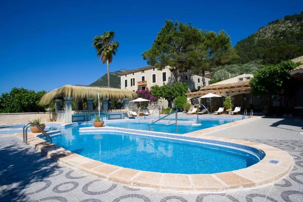 4 - Monnaber Nou Finca Hotel & Spa